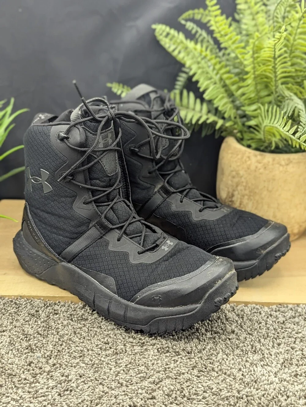 Under Armour Valsetz Tactical Black Side Zip Mens Size 10 Hiking Walking Boots